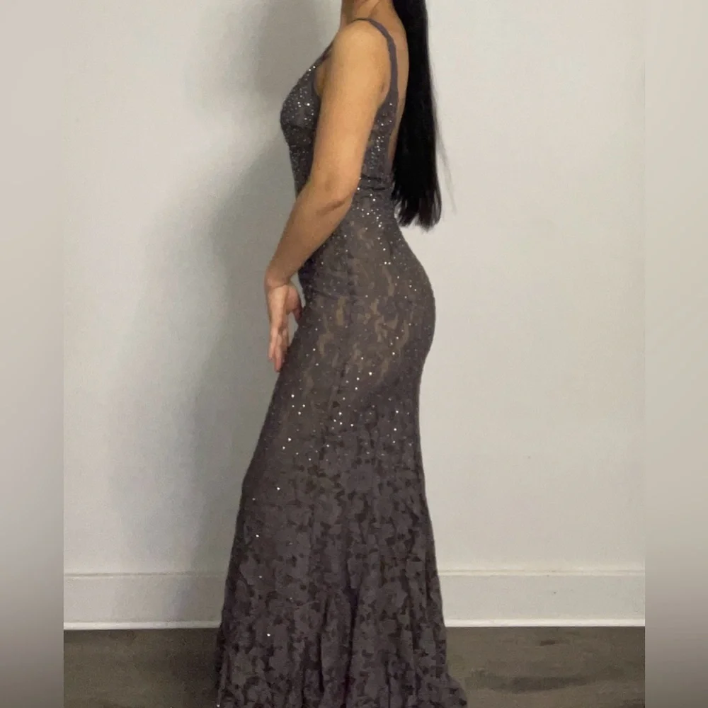 BEADED LACE FITTED SLEEVELESS GOWN BY JOVANI 48994 - Picture 8 of 16